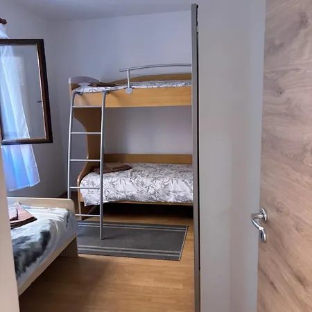 Marina アパート スプリト